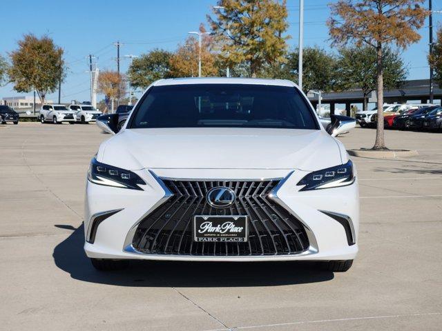 2024 lexus es 300h ultra luxury