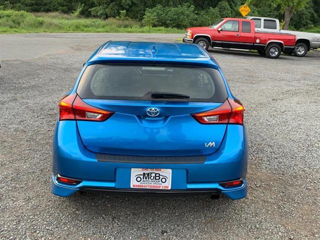 2017 toyota corolla im base