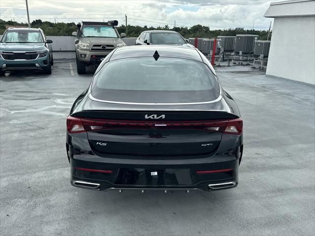 2022 kia k5 gt-line