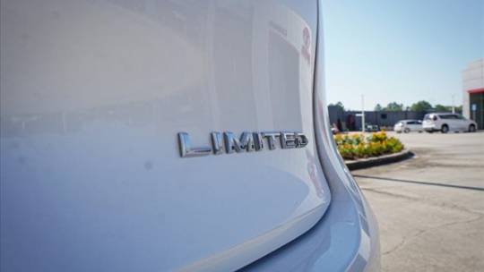 new 2024 toyota crown limited