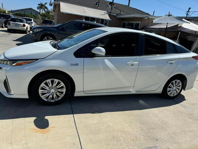 2018 toyota prius prime plus