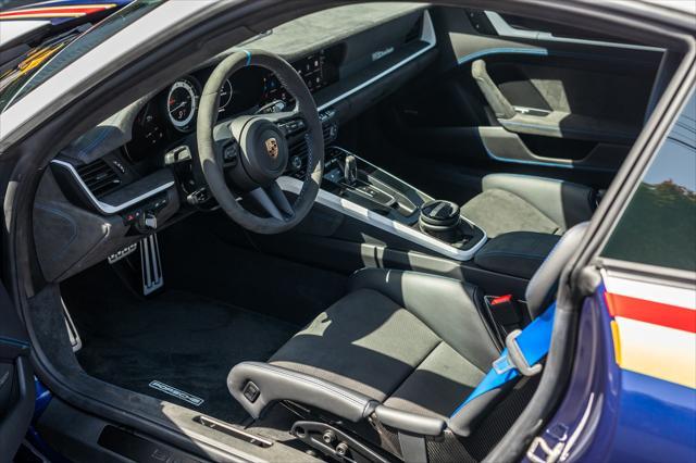 2024 porsche 911 dakar