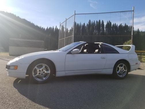 nissan 300zx 1992 very well maintained, leather, t-tops