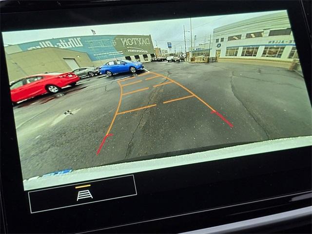 2023 chevrolet bolt euv lt