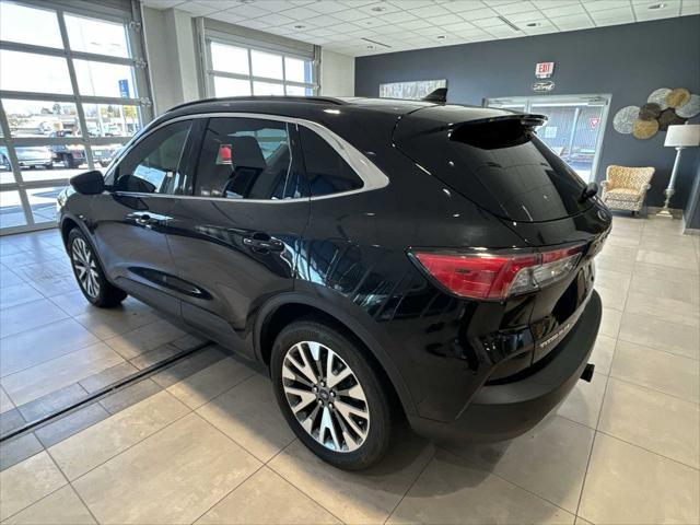 2020 ford escape titanium