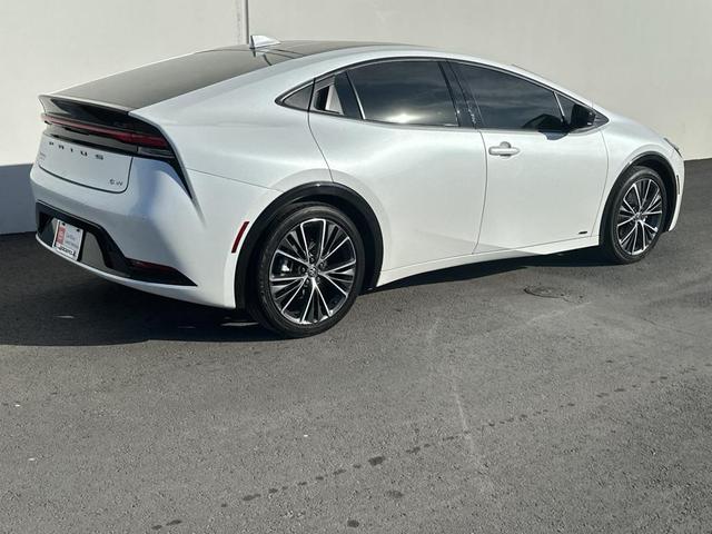2023 toyota prius xle