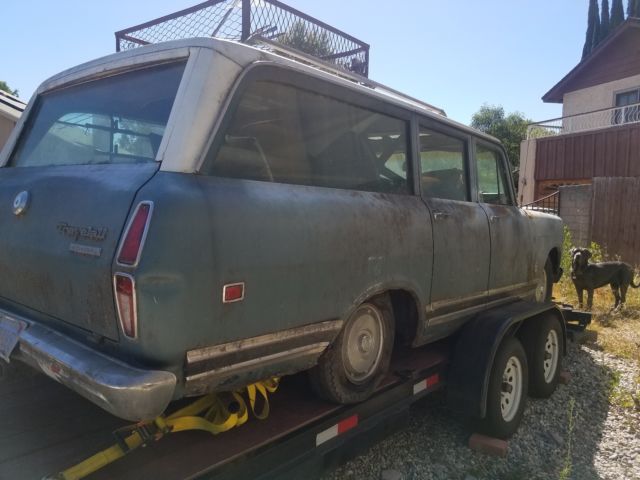 1972 international harvester travelall model 1010