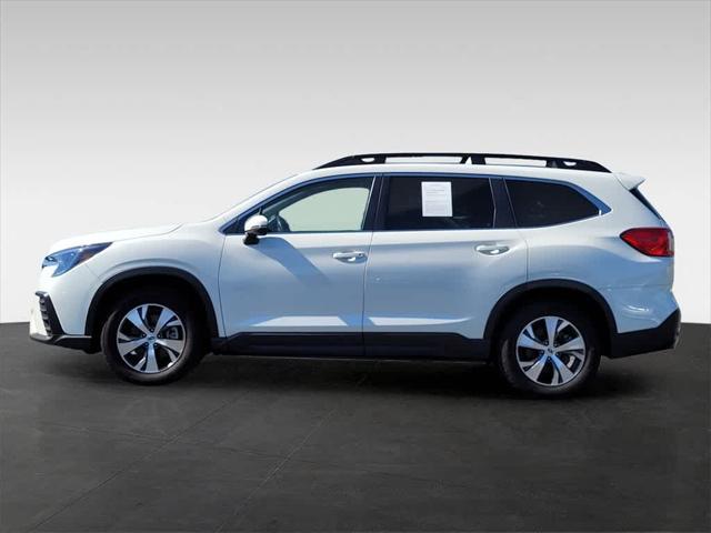 2023 subaru ascent premium 8-passenger