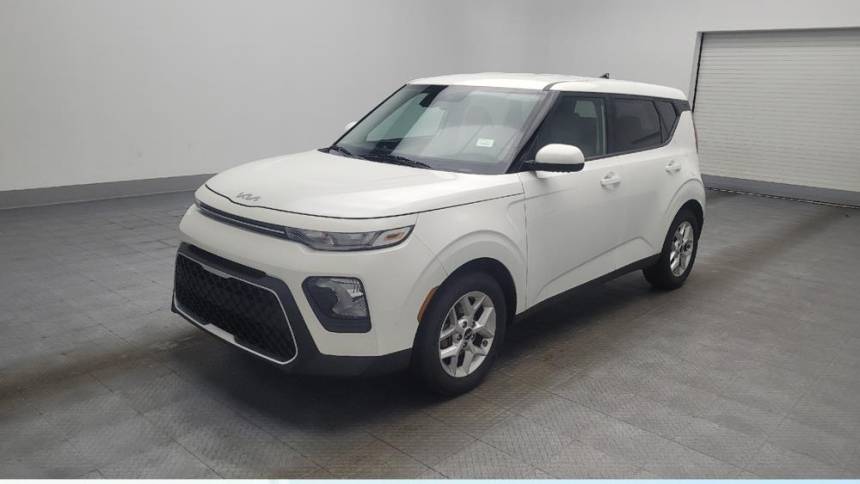 2022 kia soul lx