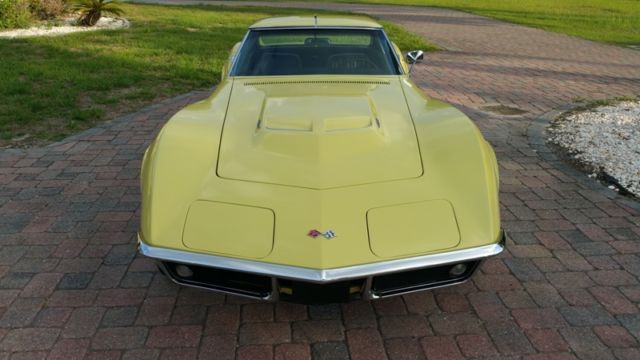 1968 corvette coupe 427/435 hp w/ 33,000 orig miles in outstanding condition!
