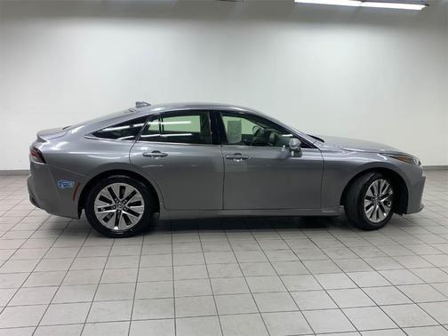 2021 toyota mirai