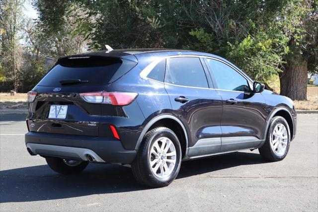 2021 ford escape se