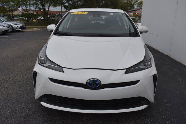 2021 toyota prius l
