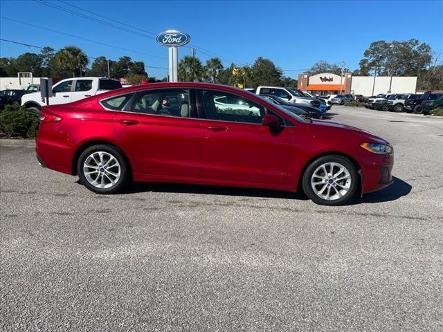 2020 ford fusion se