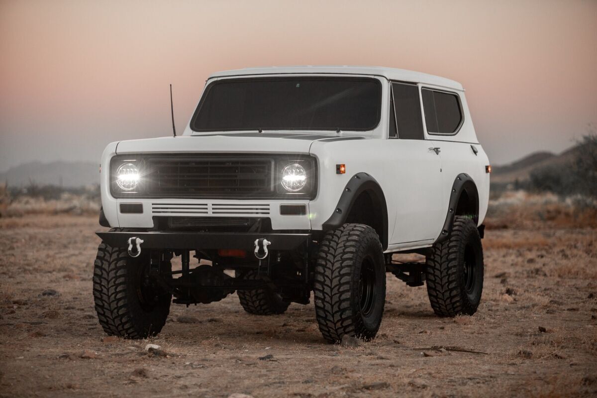 fresh build - 4x4 - 345 v8 - auto - overland series
