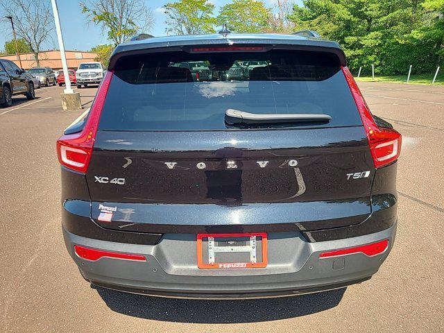 2021 volvo xc40 t5 r-design