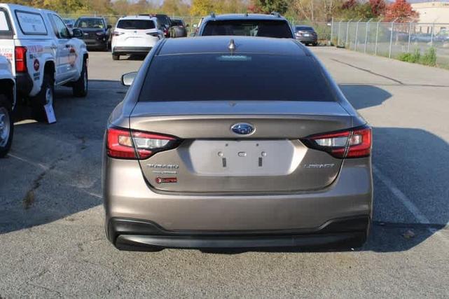 2021 subaru legacy premium