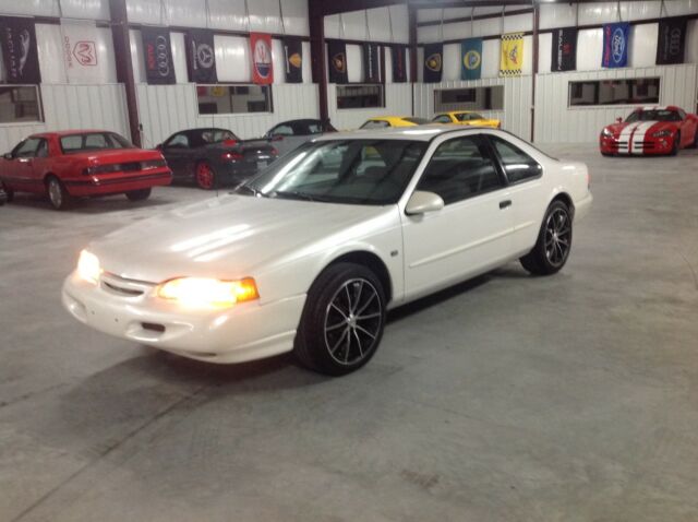 no reserve!! 1994 ford thunderbird v8 4.6 low miles