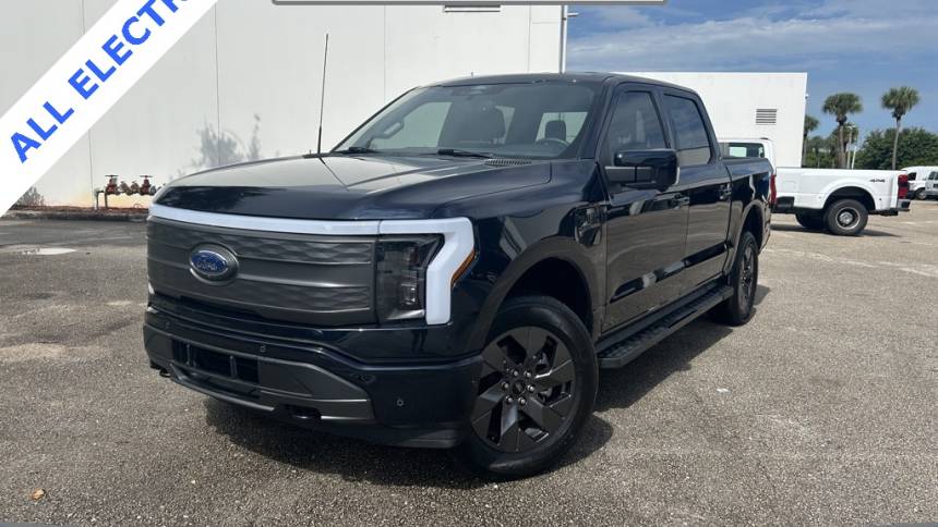 2022 ford f-150 lightning lariat