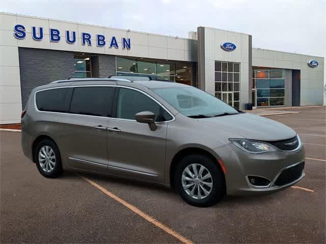 2018 chrysler pacifica touring-l plus