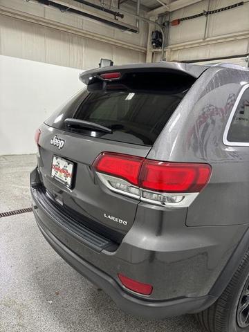 2021 jeep grand cherokee laredo