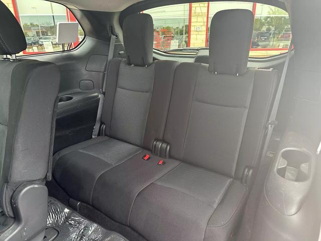 2019 nissan pathfinder sv