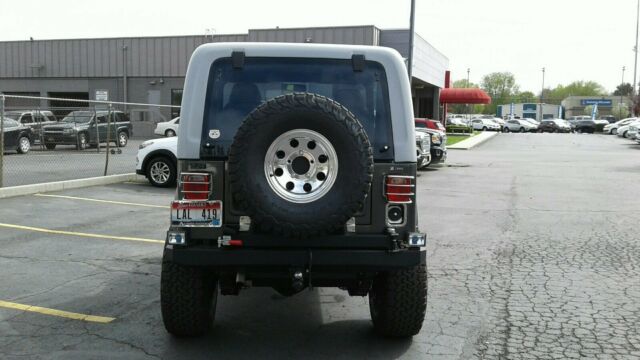 1981 jeep cj7 - full restoration with extras - lift, wheels / tires, a/c & more!