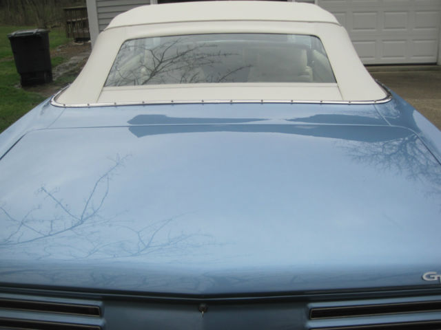 1967 pontiac grand prix convertible / 428 ho / 4 speed manual transmission