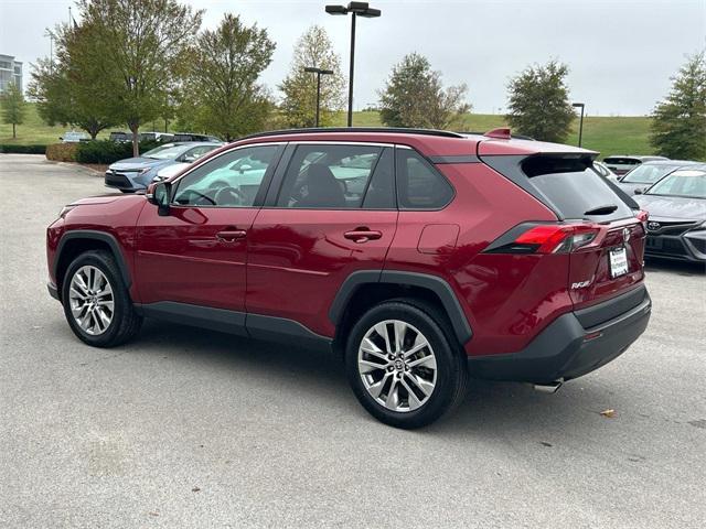 2022 toyota rav4 xle
