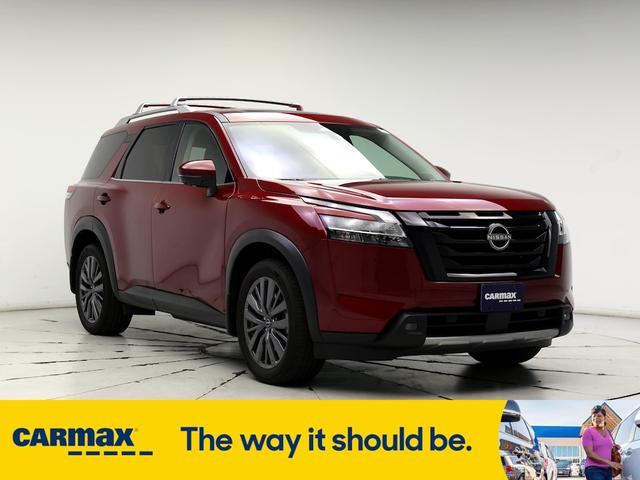2023 nissan pathfinder sl