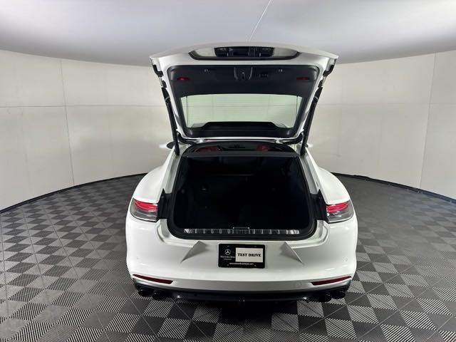2022 porsche panamera