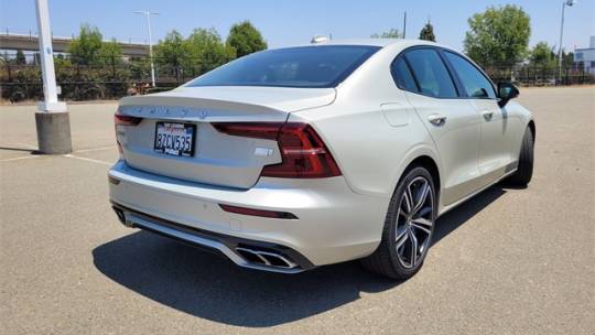 2022 Volvo S60