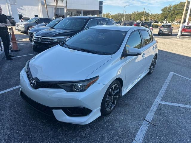 2017 toyota corolla im base