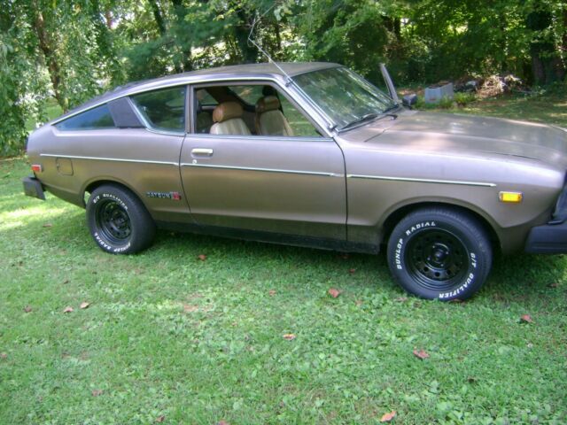 datsun b210 hatchback