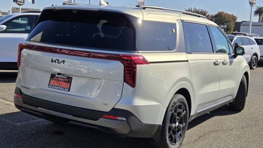 2025 Kia Carnival