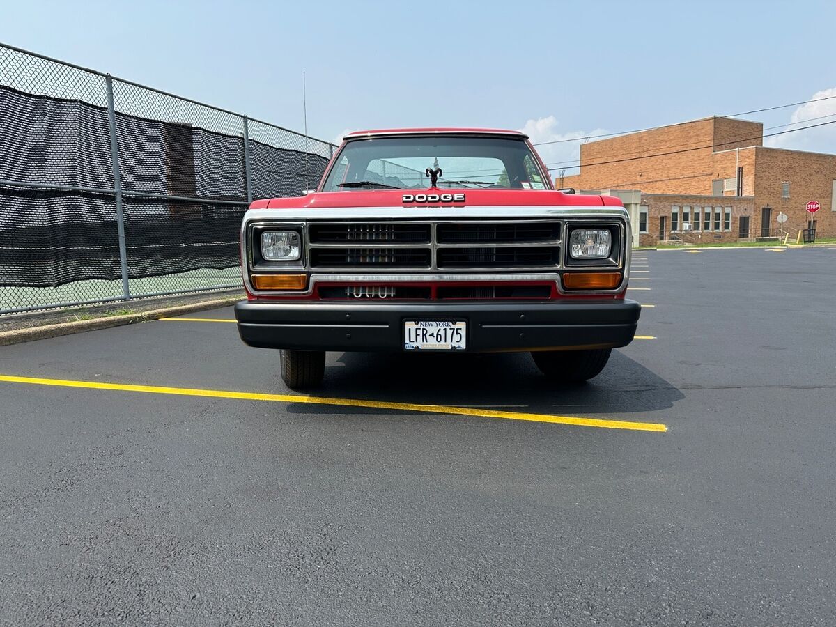 1984 dodge d 150 short bed, automatic 440 with 727 transmission