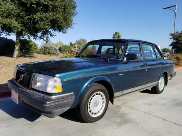 1992 volvo 240 dl sedan