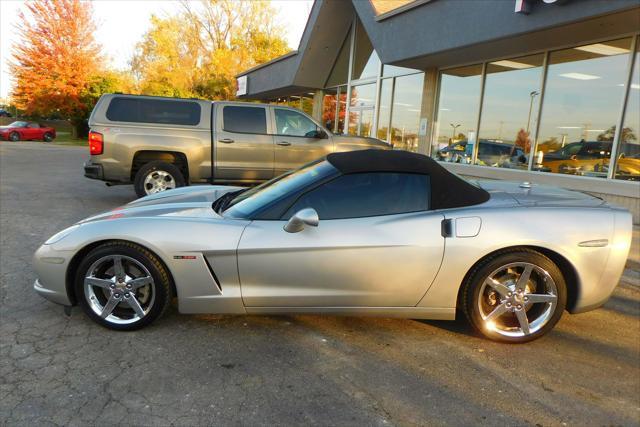 2005 chevrolet corvette base