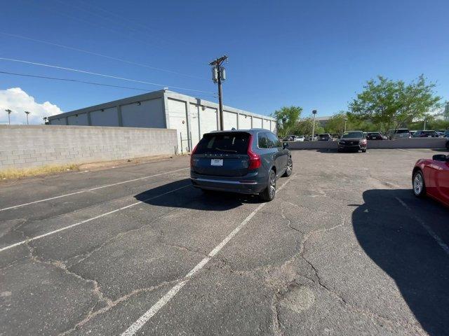 2023 volvo xc90 b5 plus
