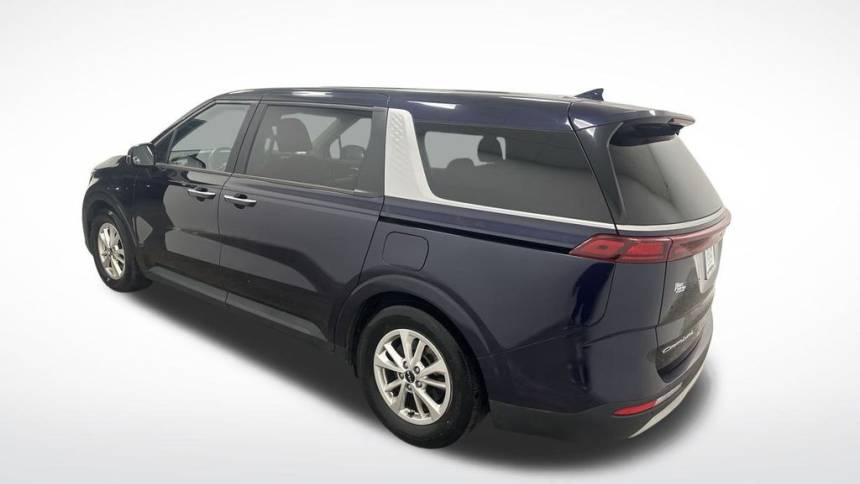 2022 kia carnival lx