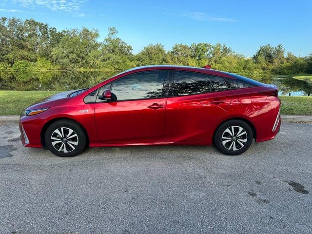 2018 toyota prius prime plus