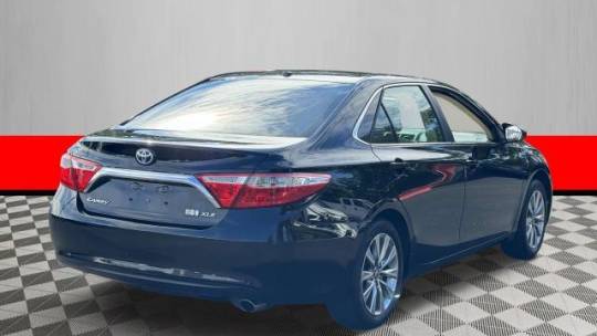 2016 toyota camry hybrid le