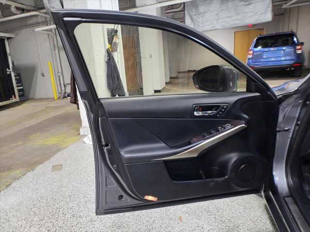 2015 lexus is 250 crafted line