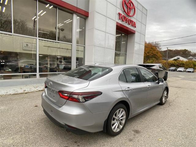 2023 toyota camry le