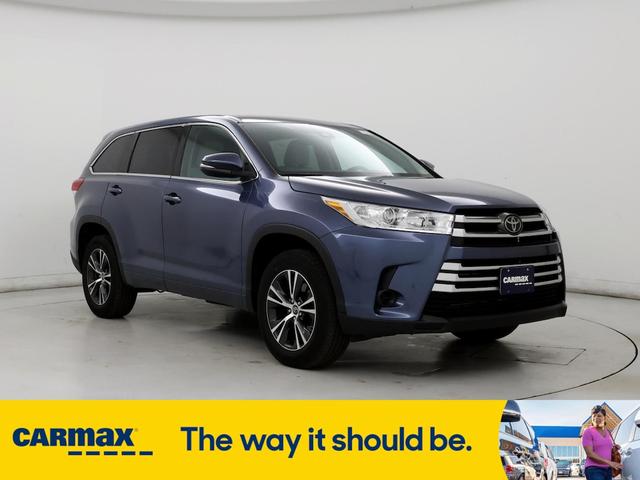 2018 toyota highlander le