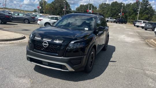 2024 Nissan Pathfinder rock creek trim package