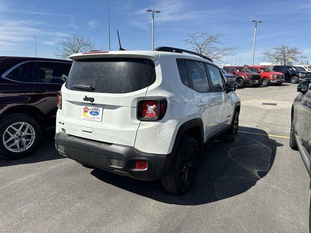 2023 jeep renegade latitude in fargo, north dakota