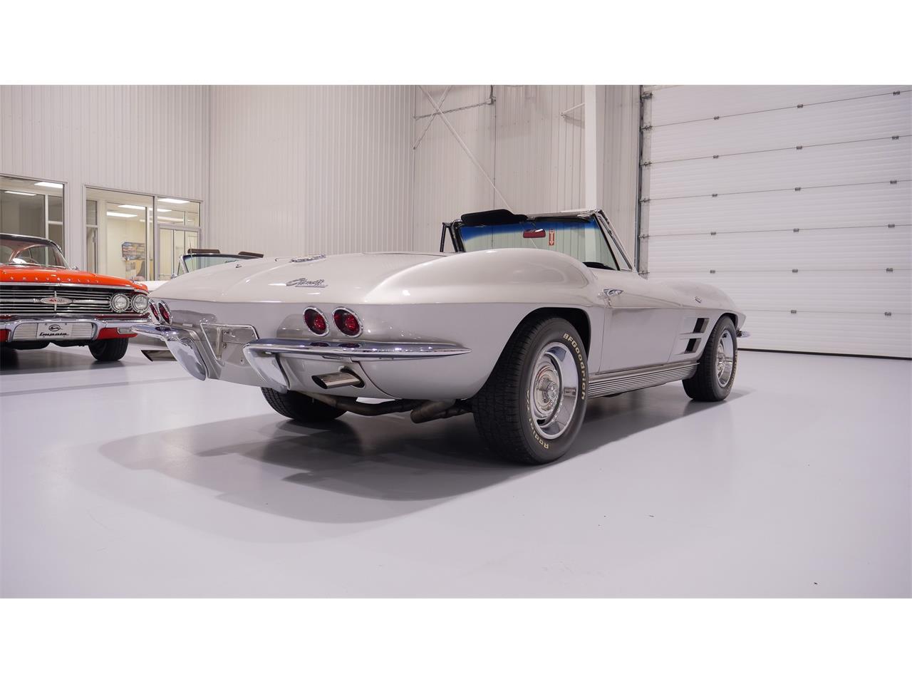 1963 chevrolet corvette stingray