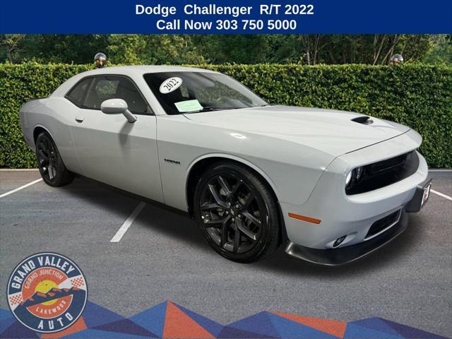 2022 dodge challenger r/t