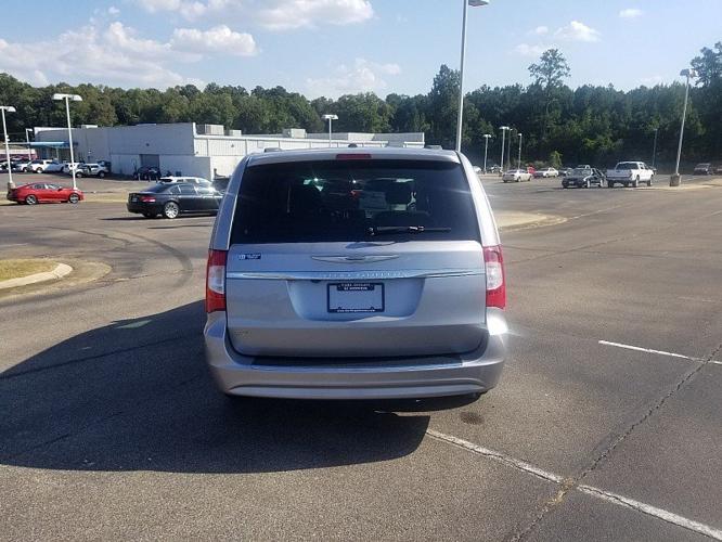 used 2015 chrysler town & country touring columbus, ms 39701 for sale in columbus, mississippi